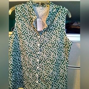 Sleeveless Green Printed Button-Front Blouse